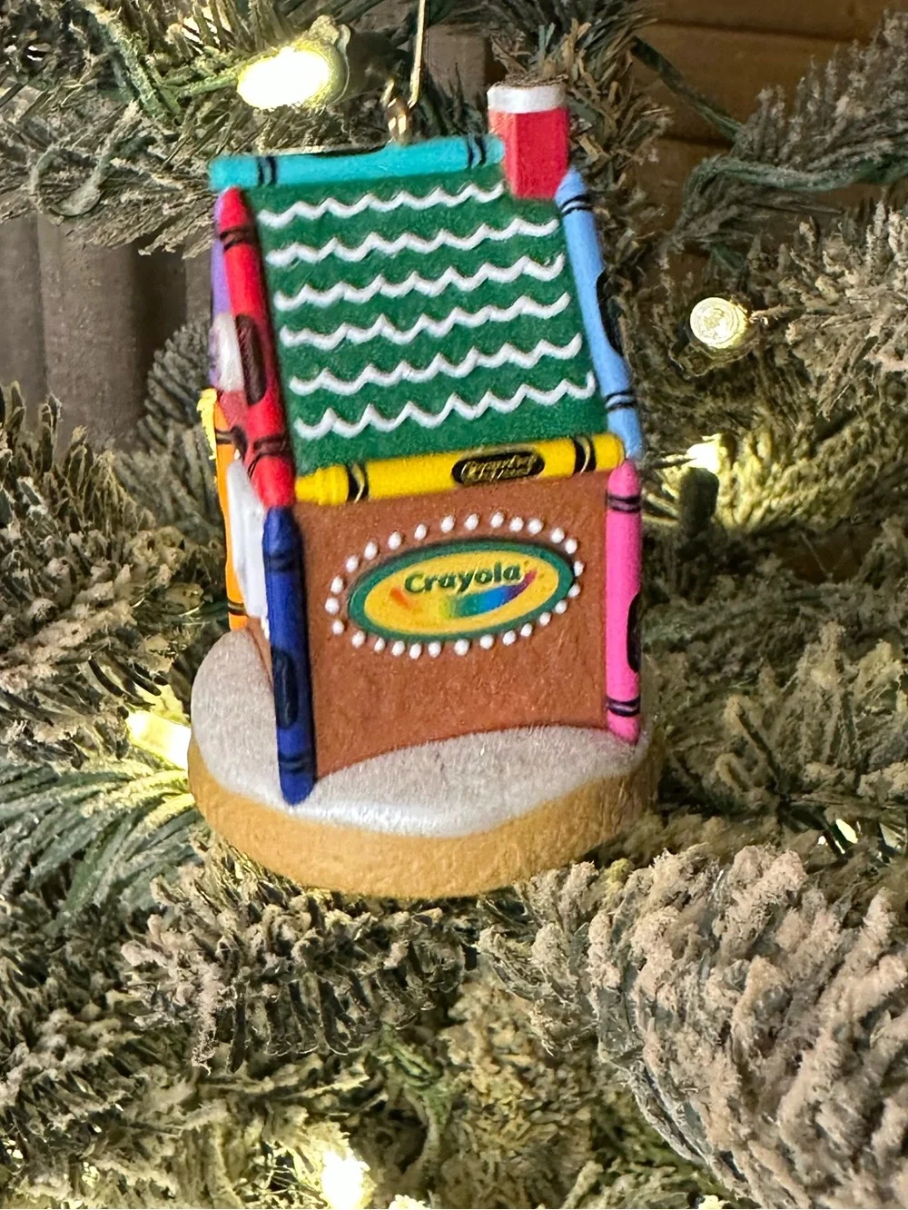 Hallmark 🖍️🏠🎄 add